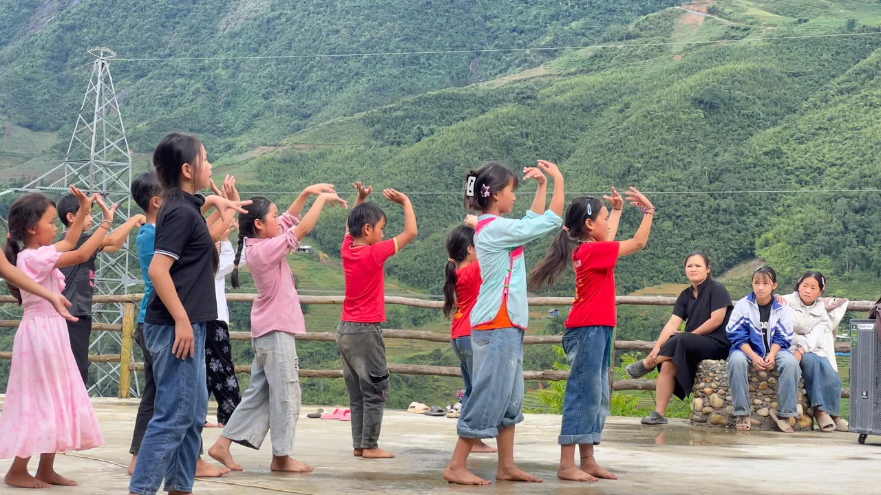 Education & Volunteering · Chin Chin Sapa Tours — Sa Pa, Mường Hoa valley