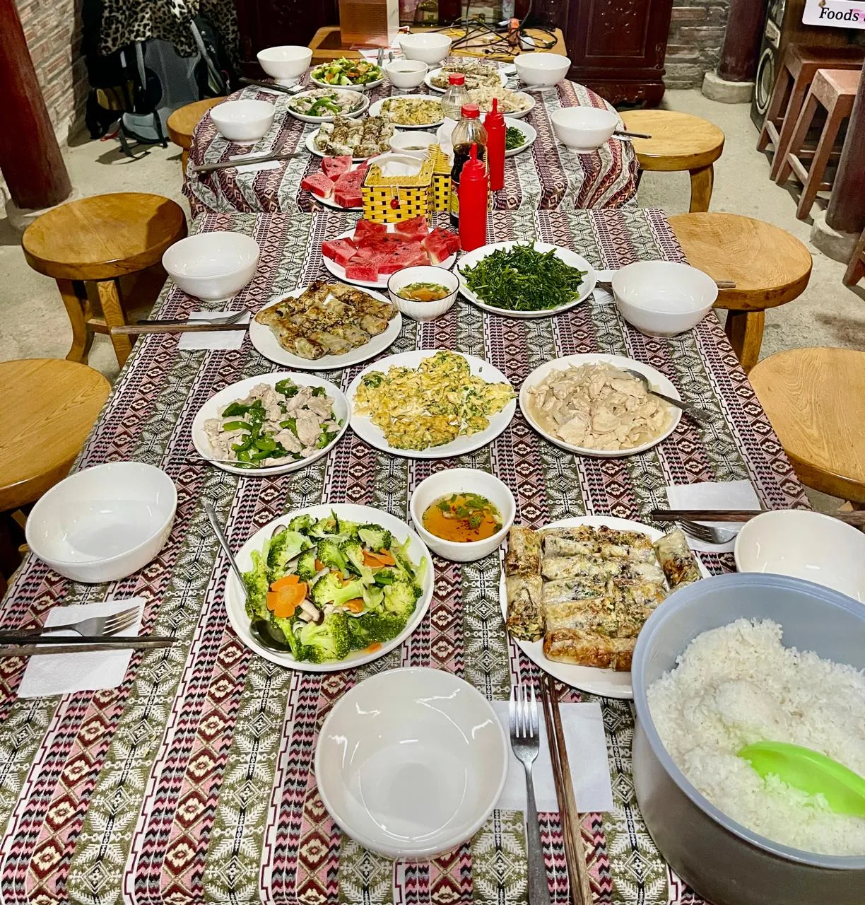 Dining · Chin Chin Sapa Tours — Sa Pa, Mường Hoa valley